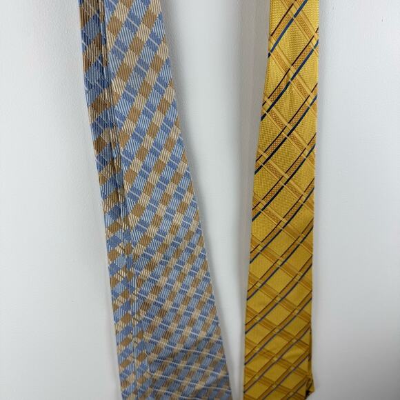Jos. A. Bank Silk Stylish Yellow and Blue Checkered Ties - Picture 8 of 10